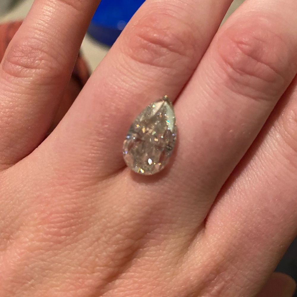 Loose 6 Carat Moissanite - Picture 3 of 4